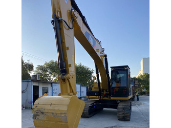 크롤러 굴삭기 CATERPILLAR 320D2