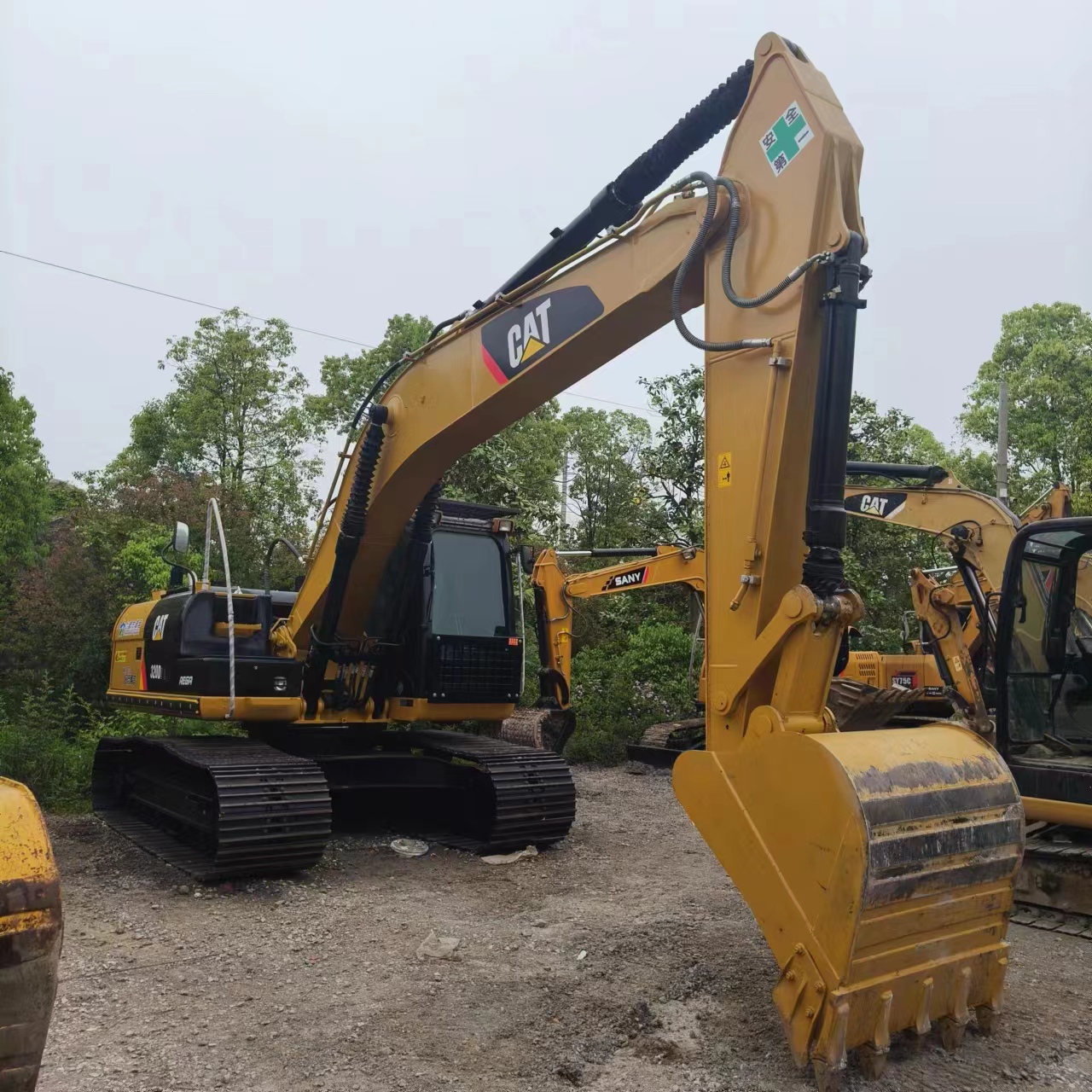 크롤러 굴삭기 CATERPILLAR 320D2