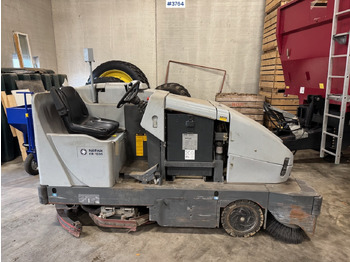 산업용 스위퍼 2012 Nilfisk CR 1200 broom and sweeper : 사진 3