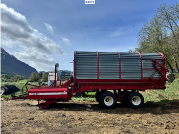 건초 및 목초 장비