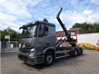 후크 리프트 트럭 MERCEDES-BENZ Actros 2545