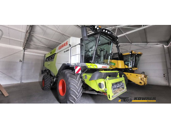 목초수확기 CLAAS Lexion 750