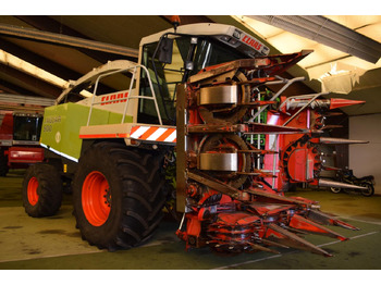 견인식 목초수확기 CLAAS Jaguar