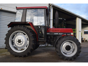 장궤형 트랙터 CASE IH 840