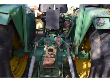 장궤형 트랙터 John Deere 2130 : 사진 4