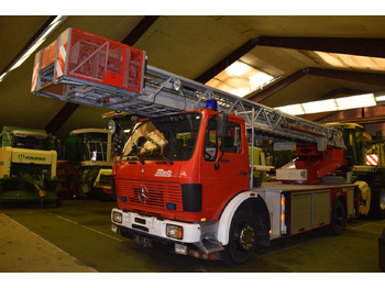 후크 리프트 트럭 MERCEDES-BENZ