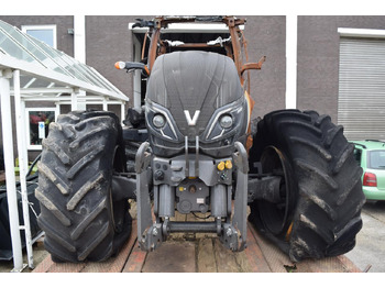 장궤형 트랙터 VALTRA T234