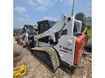 스키드 스티어 로더 BOBCAT