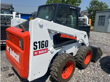스키드 스티어 로더 BOBCAT S160