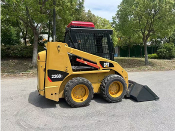 스키드 스티어 로더 CATERPILLAR 226B3