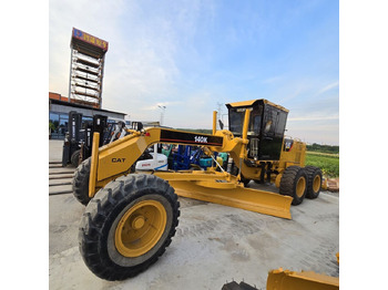 그레이더 CATERPILLAR 140K