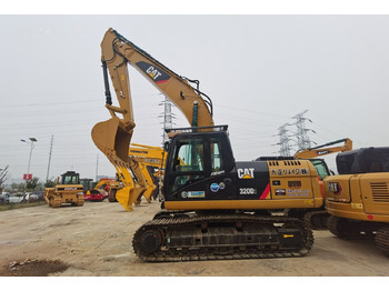 크롤러 굴삭기 CATERPILLAR 320D2