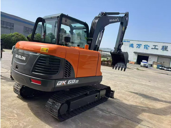 신규 미니 굴삭기 DOOSAN DX60D : 사진 4