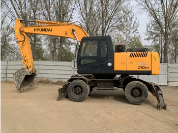 휠 굴삭기 HYUNDAI R210