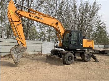 휠 굴삭기 Hyundai R210W-7 : 사진 4