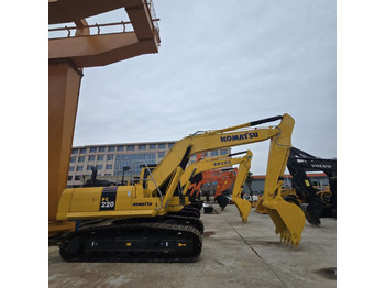 크롤러 굴삭기 Komatsu PC220-8 : 사진 3
