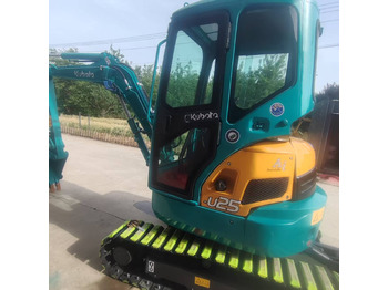 미니 굴삭기 KUBOTA U25