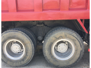 덤프트럭 SINOTRUK HOWO