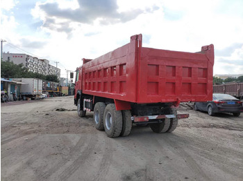 덤프트럭 SINOTRUK HOWO : 사진 4