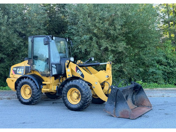 휠 로더 CATERPILLAR 908H