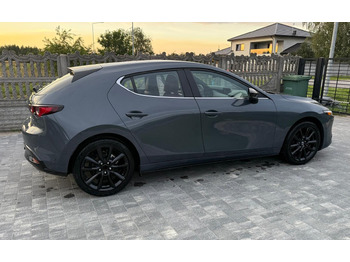 차량 MAZDA