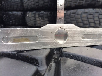 타이어 농업용 기계 용 Michelin 525/65R20.5 XS - USED EN 80% : 사진 4 타이어 농업용 기계 용 Michelin 525/65R20.5 XS - USED EN 80% : 사진 4