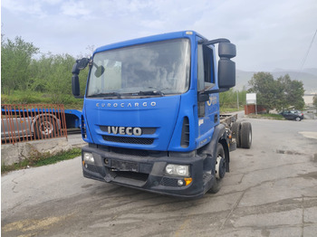 캡 새시 트럭 IVECO EuroCargo 140E
