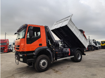 크레인 트럭 IVECO Trakker