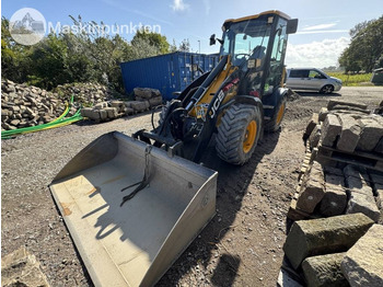 휠 로더 JCB 409