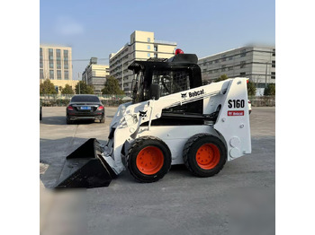 스키드 스티어 로더 BOBCAT S160