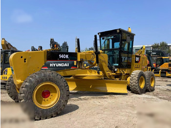 그레이더 CATERPILLAR 140K
