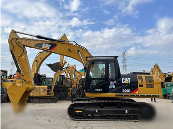 크롤러 굴삭기 CATERPILLAR 320D