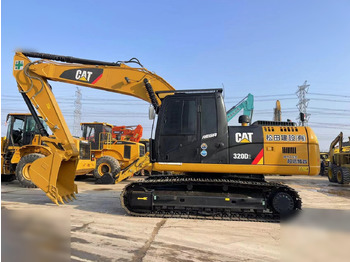 크롤러 굴삭기 CATERPILLAR 320D2