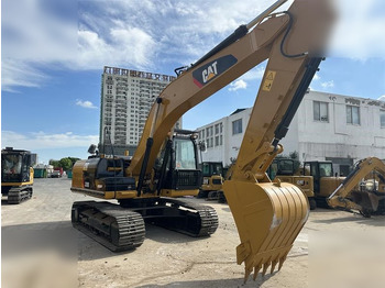 크롤러 굴삭기 CATERPILLAR 320D : 사진 3