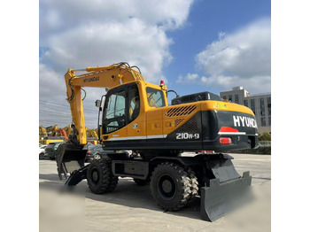 휠 굴삭기 HYUNDAI
