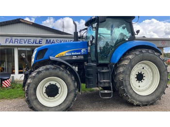 장궤형 트랙터 NEW HOLLAND T7000