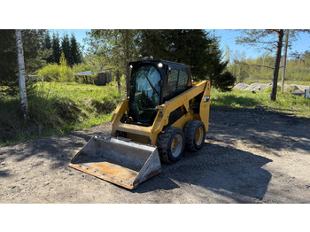 스키드 스티어 로더 CATERPILLAR 226D
