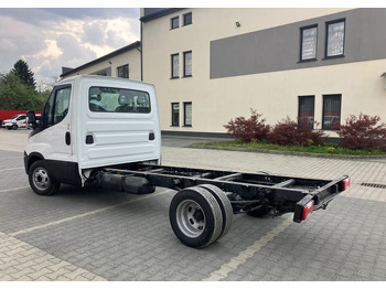 리스  Iveco DAILY 35C13 ramo do zabudowy kiper wywrotka Iveco DAILY 35C13 ramo do zabudowy kiper wywrotka : 사진 4