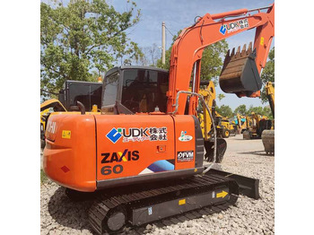 크롤러 굴삭기 HITACHI ZX60