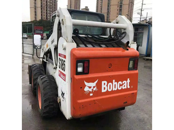 스키드 스티어 로더 BOBCAT S185