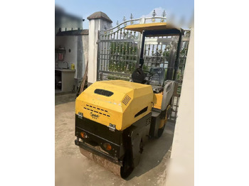롤러 BOMAG BW80AD-3 : 사진 4
