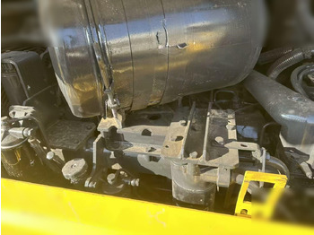 불도저 KOMATSU D85EX : 사진 4