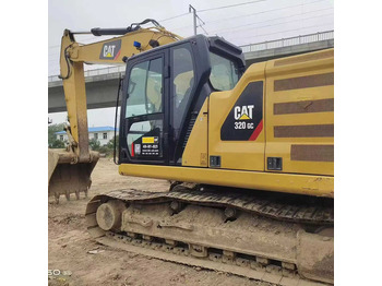크롤러 굴삭기 CATERPILLAR 320GC