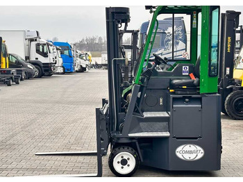 4방향 리치 트럭 Combilift C2500CB / TRIPLEX / DIESEL / 4900MM / FREE LIFT / POSITIONER 1720MM / LIKE NEW : 사진 2