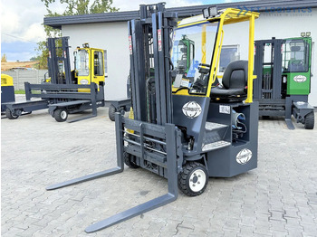 4방향 리치 트럭 Combilift C3000CB / GAS / TRIPLEX 4900MM / FREE LIFT / FORK POSITIONER / SIDE SHIFT / EXCELLENT CONDITION / Wide range of four-way and sid : 사진 2