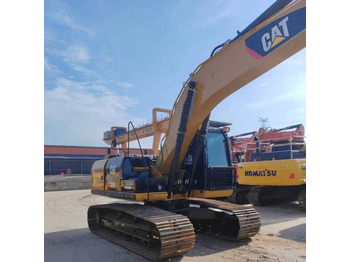 크롤러 굴삭기 CATERPILLAR 320D2