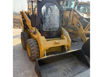 스키드 스티어 로더 CATERPILLAR