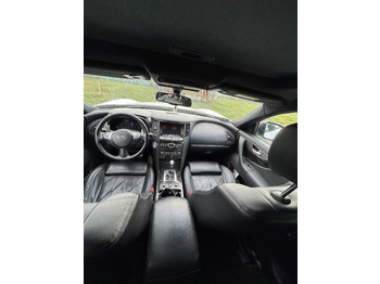 SUV Infiniti QX70 FX30 Diesel V6 Euro6 : 사진 4