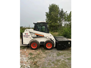 스키드 스티어 로더 BOBCAT S16