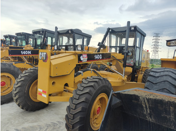 그레이더 CATERPILLAR 140G